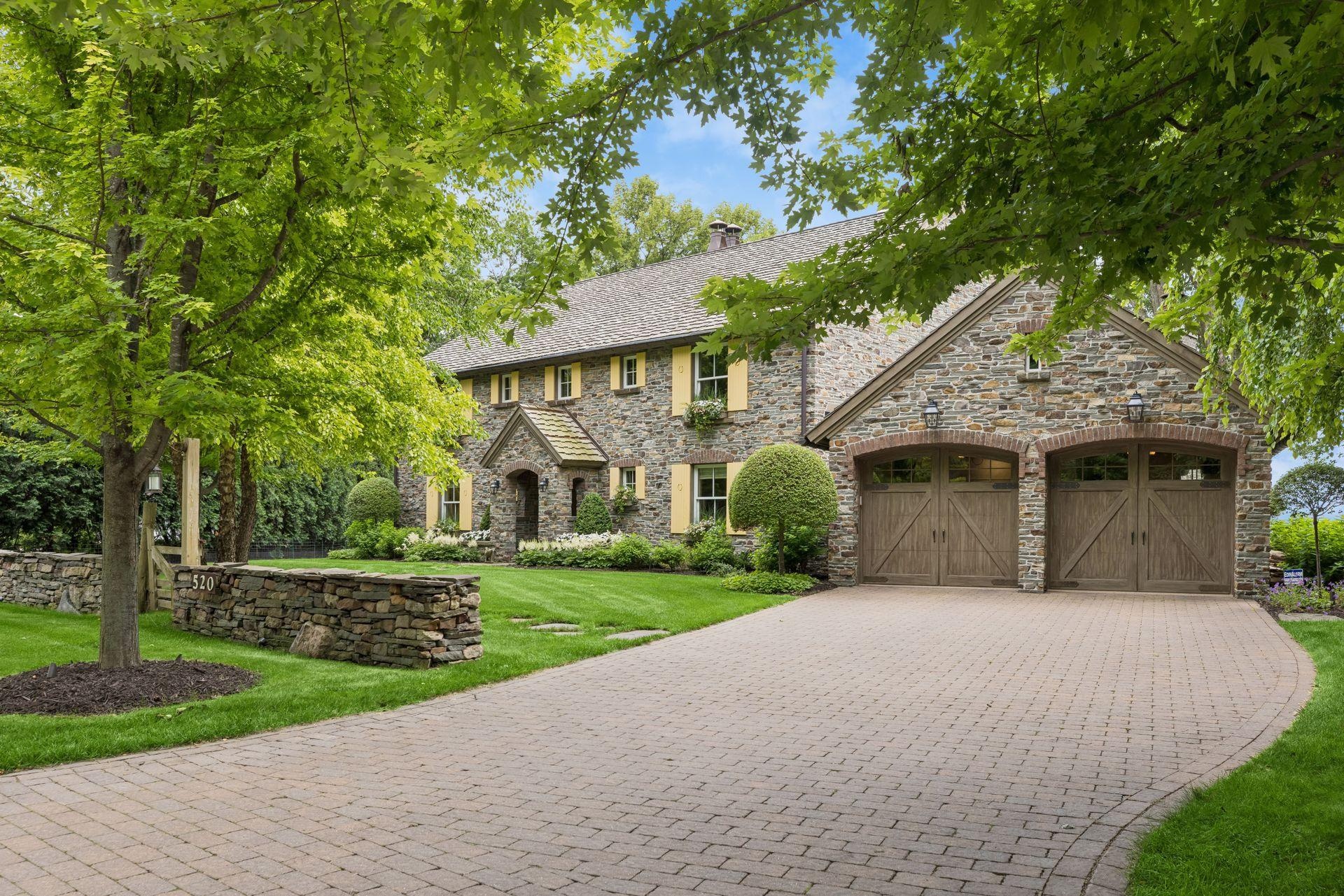 Wayzata — Oct 5, 2026