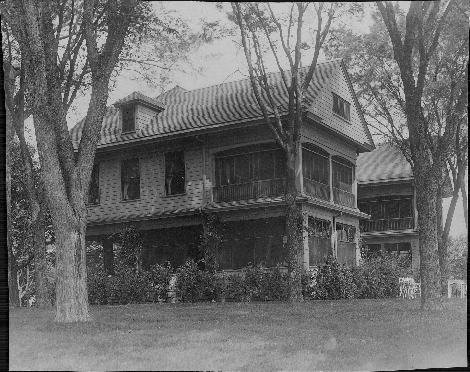 Historic Eastover house at Casco Point on Lake Minnetonka